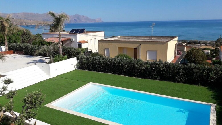 Villa Iris