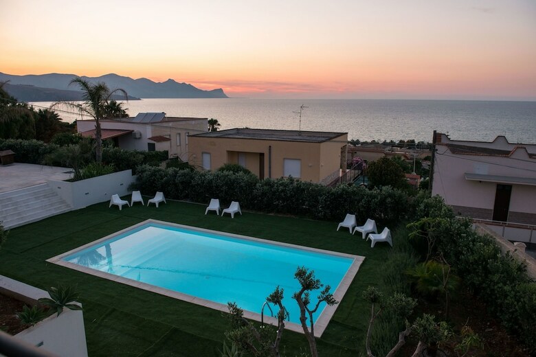 Villa Iris