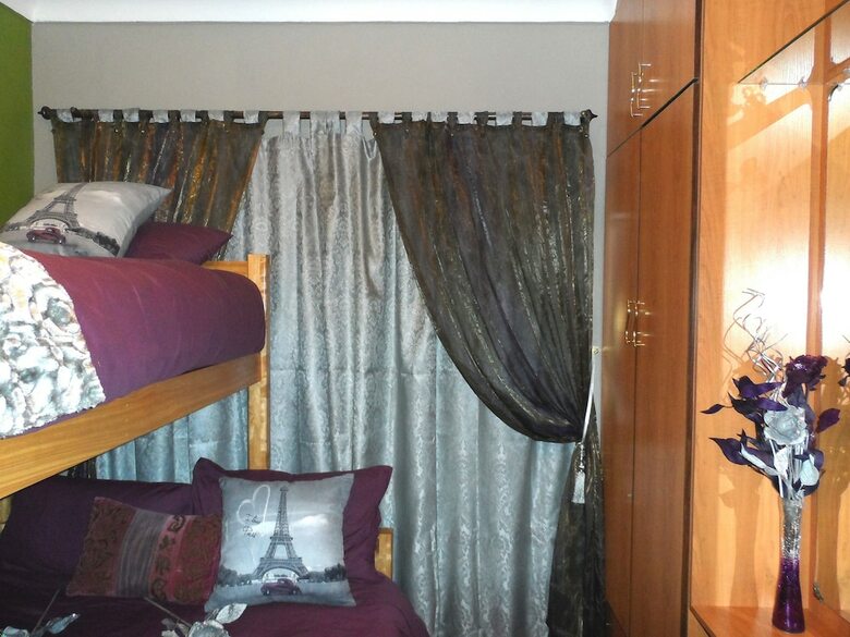 Hotel A Cherry Lane Self Catering And B&B