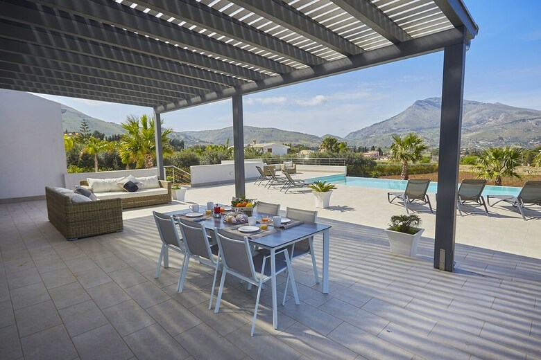 Villa Biancolilla