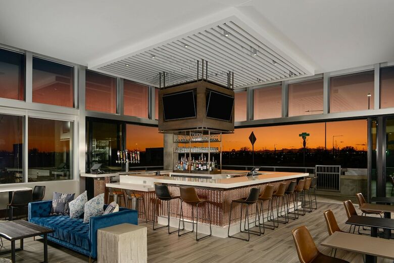 Hotel Hyatt Place Pe�a Station/denver Airport