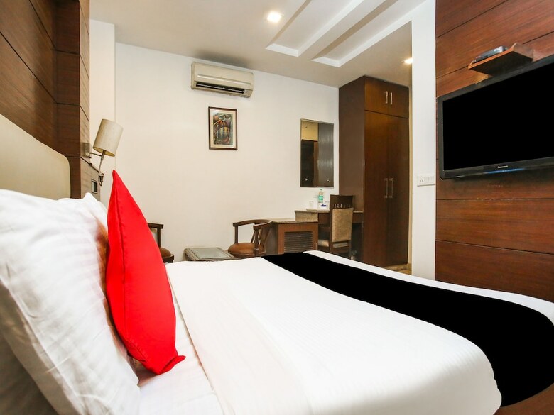 Capital O 39462 Westyard Hotel