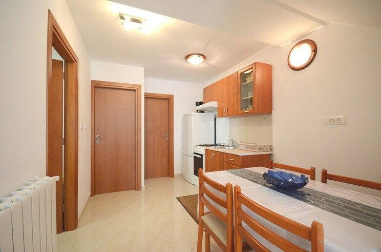 Apartments And Room Mirjana