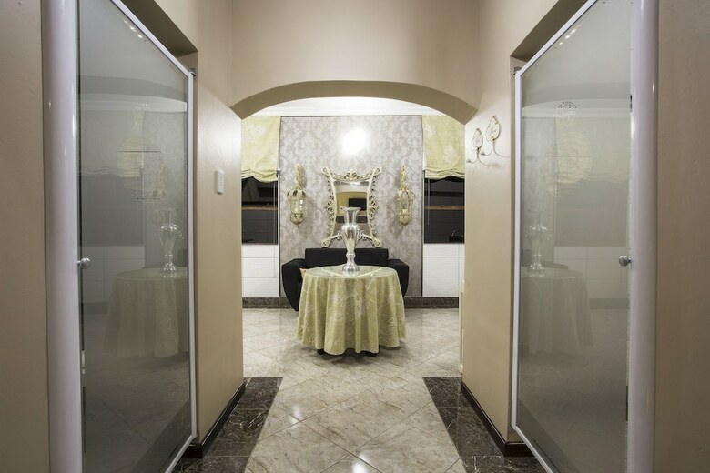The Royal Palm Bed & Breakfast