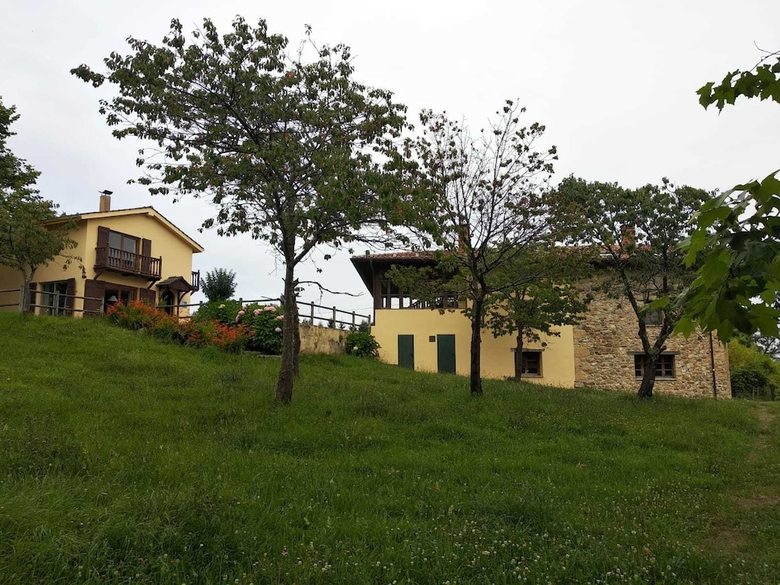 Agroturismo La Casona de Sovi�a