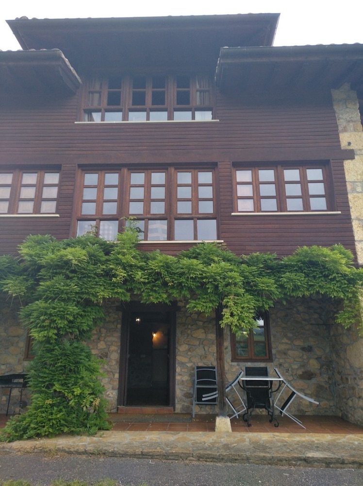 Agroturismo La Casona de Sovi�a