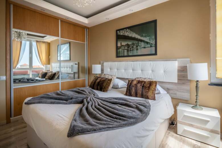 America Apartment
