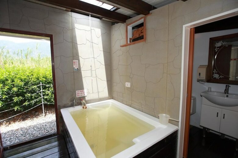 Bed & Breakfast Ruisui Huang's Hotspring