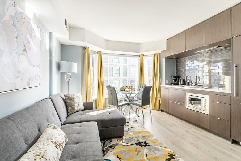 Simply Comfort Charming Yorkville Condos