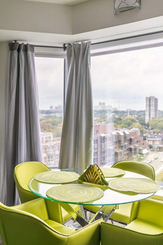 Simply Comfort Charming Yorkville Condos