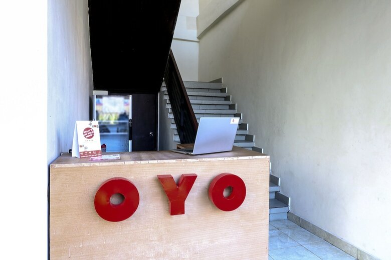 Hostal Oyo 1193 Asri House
