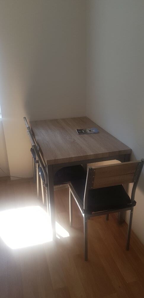 Apartamentos Penzi�n ?koln� Chomutov