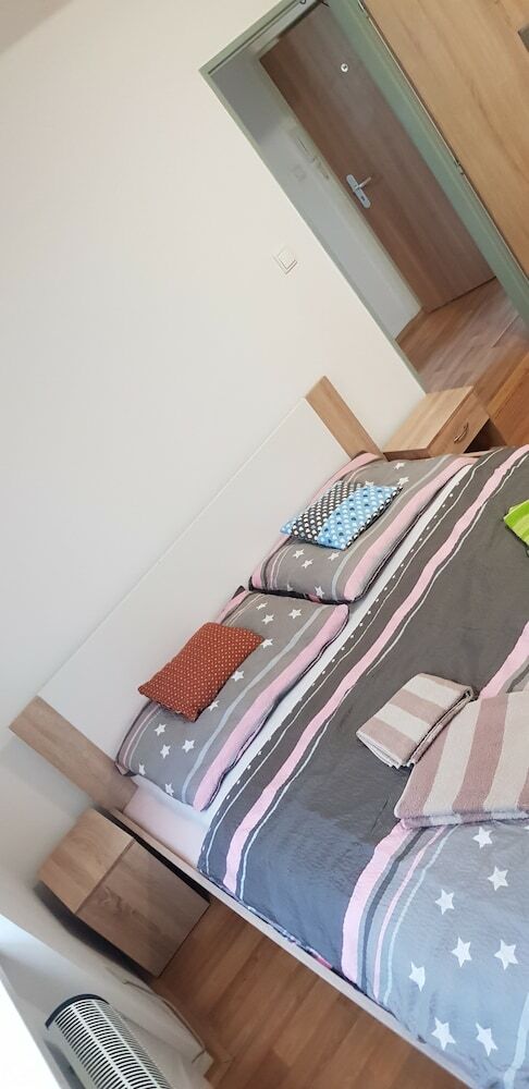 Apartamentos Penzi�n ?koln� Chomutov