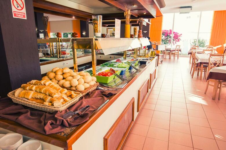 Hotel Azuline Pacific