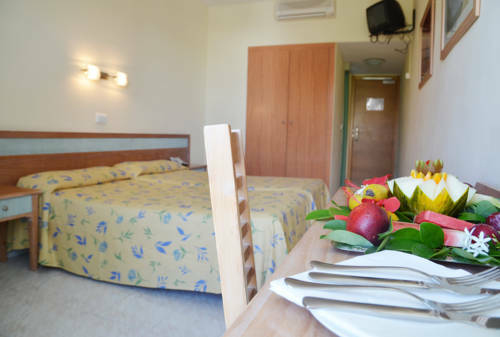 Hotel Azuline Pacific