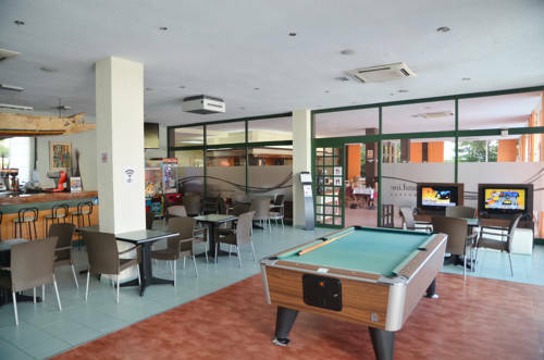 Hotel Azuline Pacific