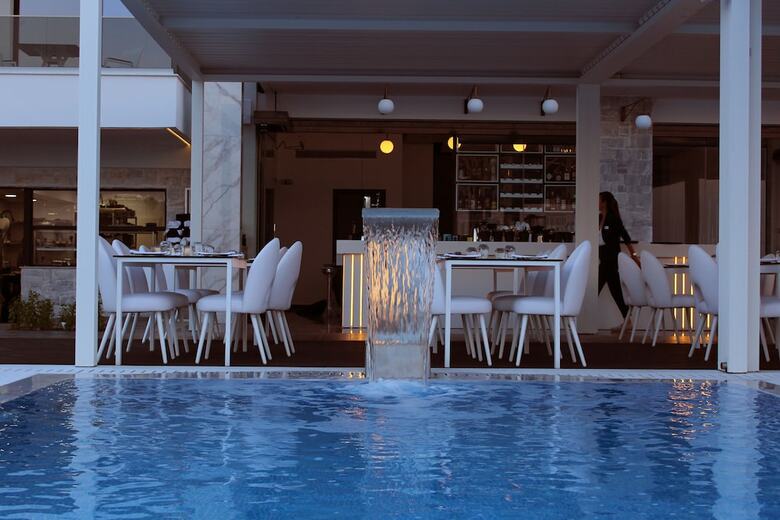 Hotel Crystal Villas & Suites