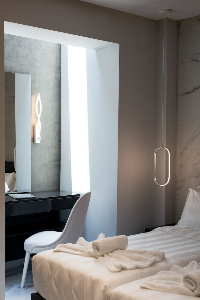 Hotel Crystal Villas & Suites