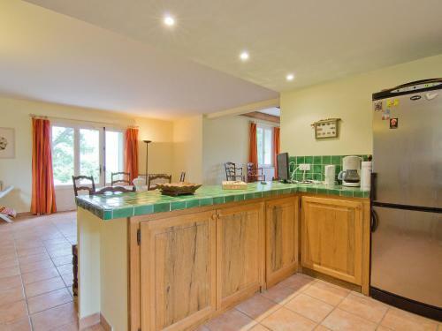 Holiday Home Les Cotes St Martin Castillon