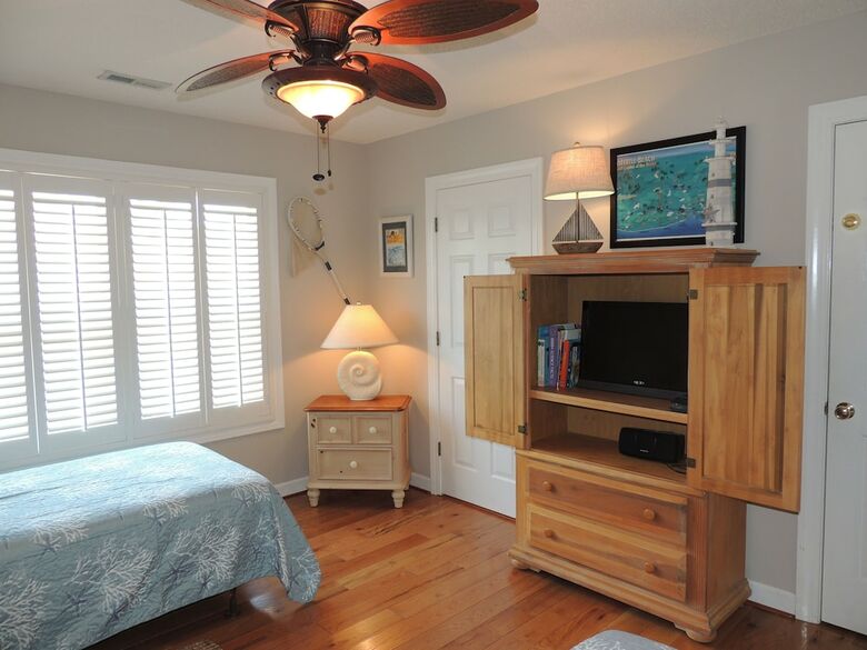 Ocean Green Cottage #9675