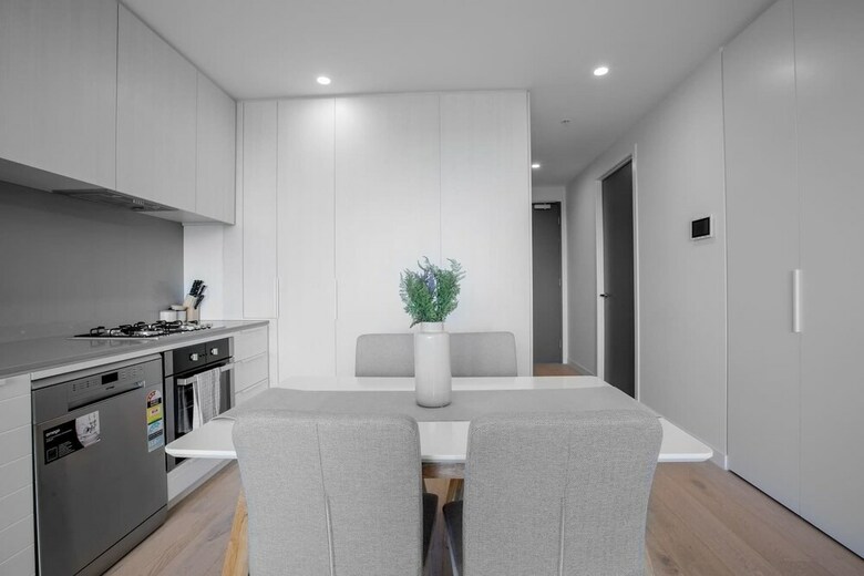 Elegant Apartment At Parkville