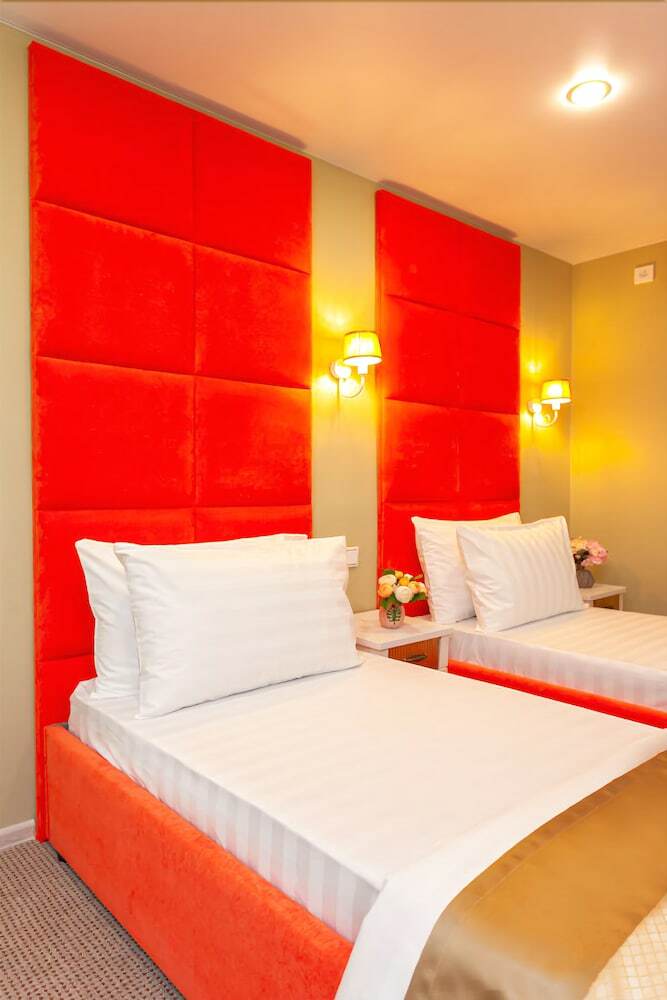 Laluna Hotel