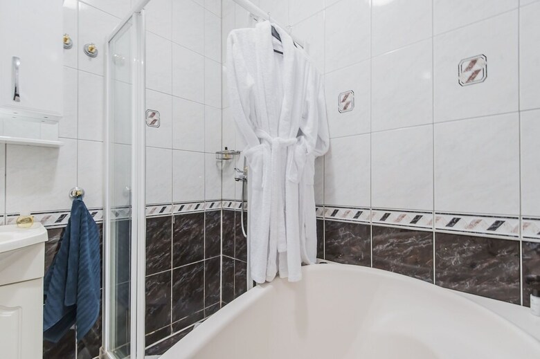 Gm Apartment Staropimenovskiy 16