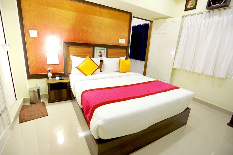 Base9 Airport Hotel