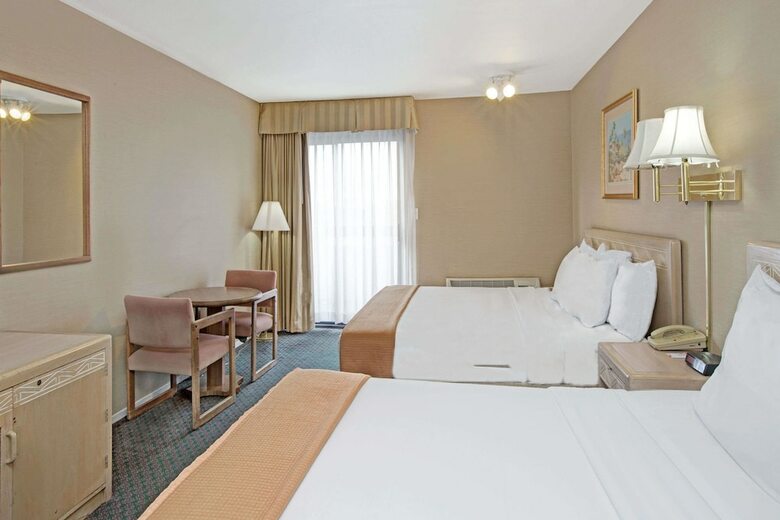 Hotel Howard Johnson By Wyndham Torrance