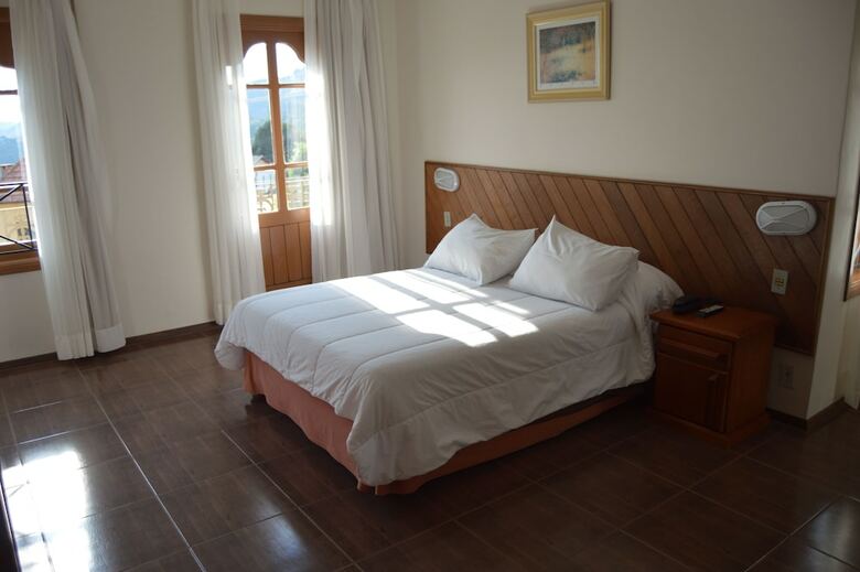 Hotel Ninho Do Falcao