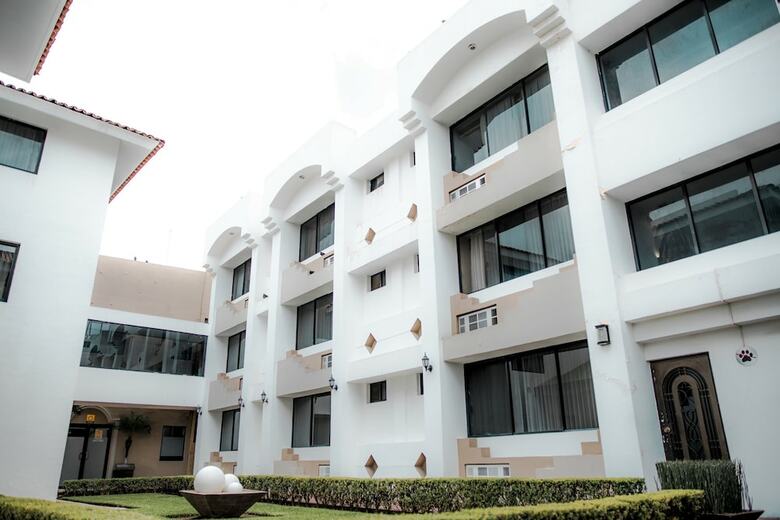 Eh Ejecutivo Urban Hotel