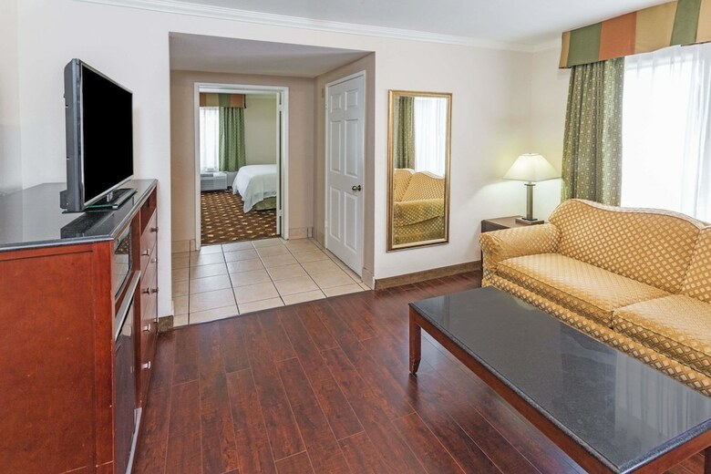 Hotel Howard Johnson By Wyndham Pasadena