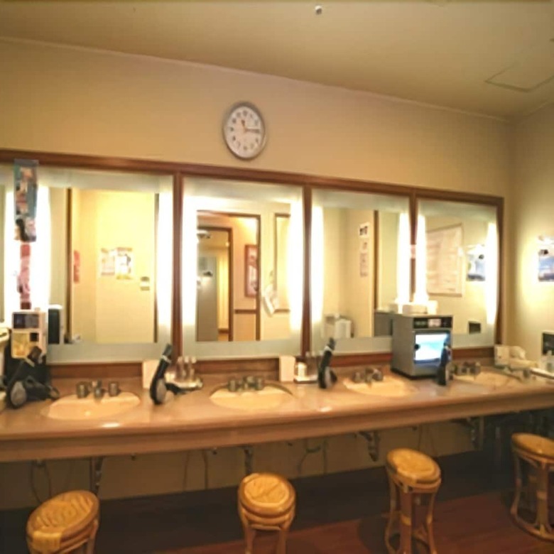 Natural Hot Springs Spa Hotel Hananoi Osaka