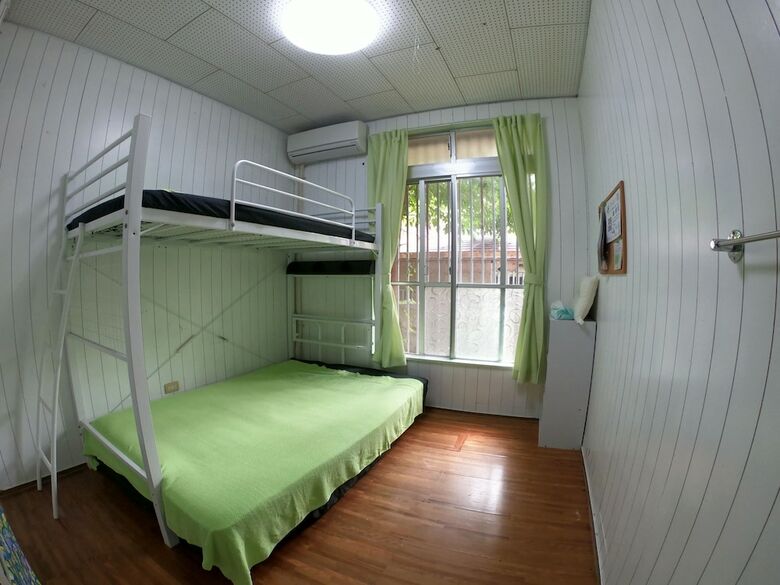 Hotel Guesthouse & Diving Seacolo