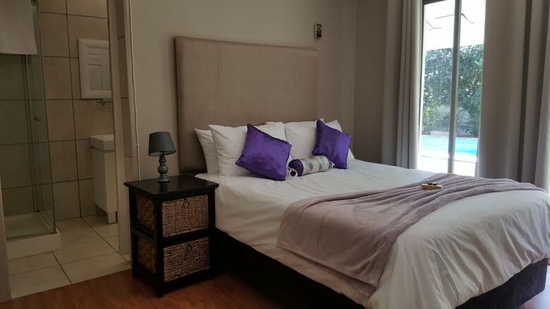 Hotel Luxury Heights Guesthouse