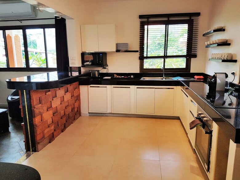 Wowland Luxury Villa Pattaya 8 Br