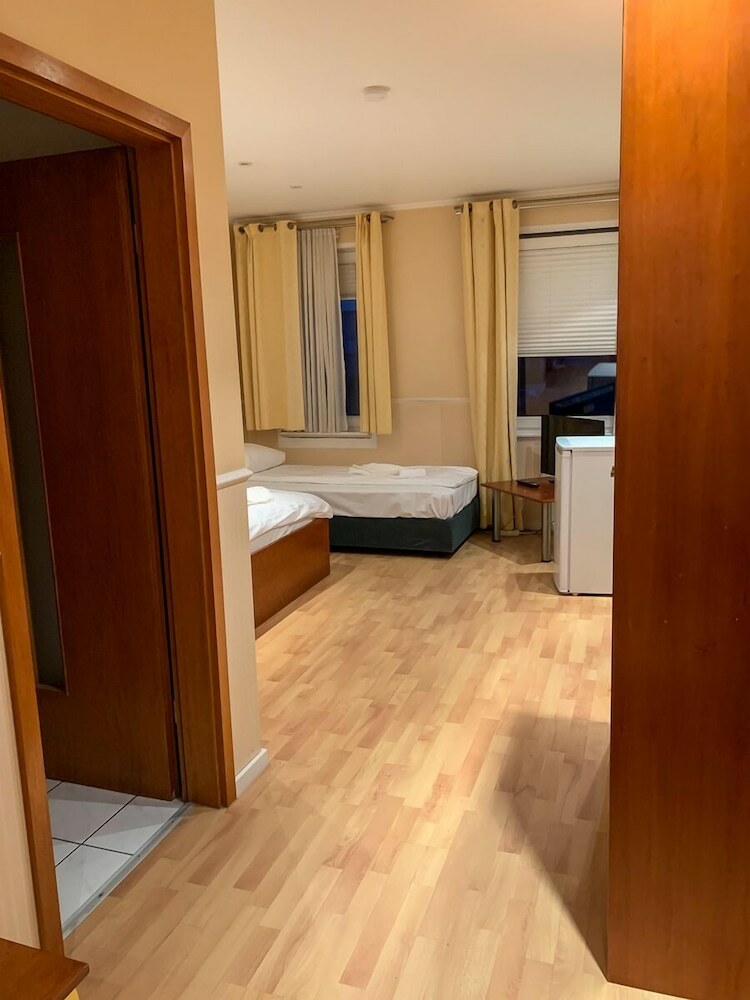 Hotel A57 G�stehaus 10 Min To K�ln