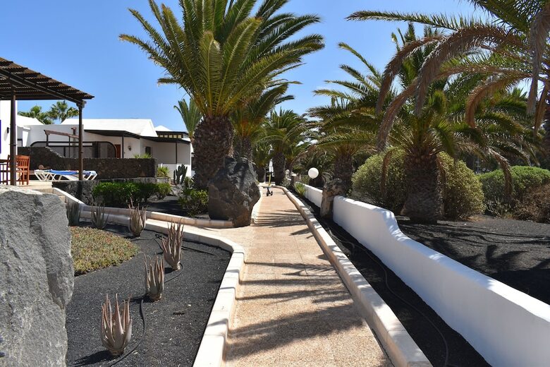 Apartamentos Casa Bastian 24