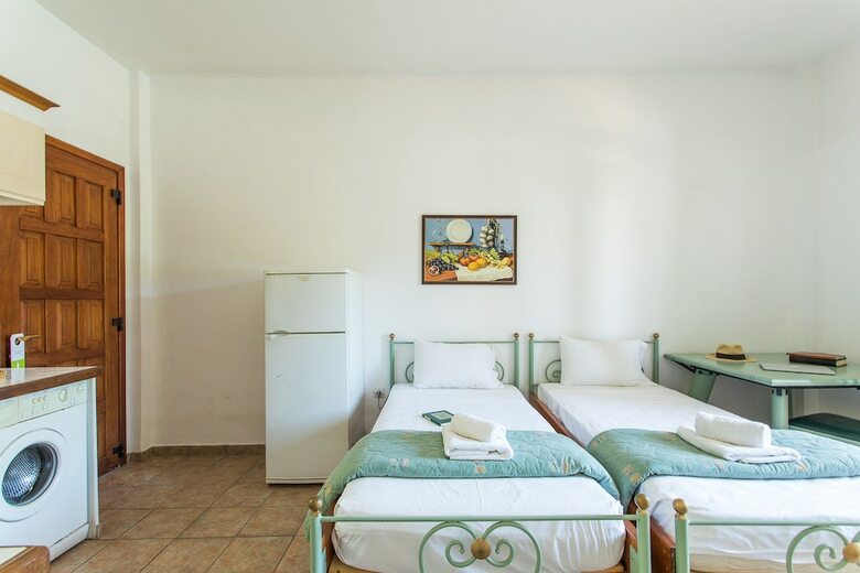 Hotel Paradise Inn