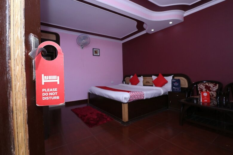 Hotel Oyo 27612 Maitri Holiday Home