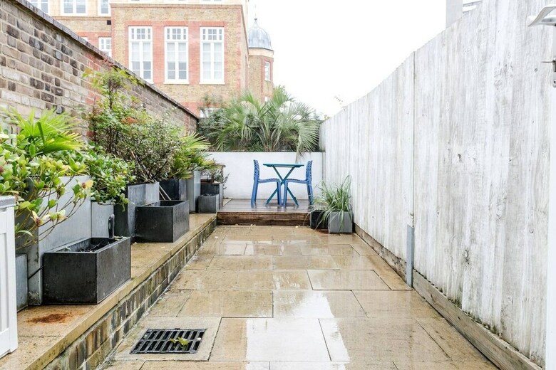 Lovely 1br Home, Located In Farringdon, 2 Guests
