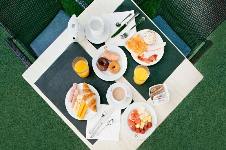 Hotel Globales Acis Y Galatea