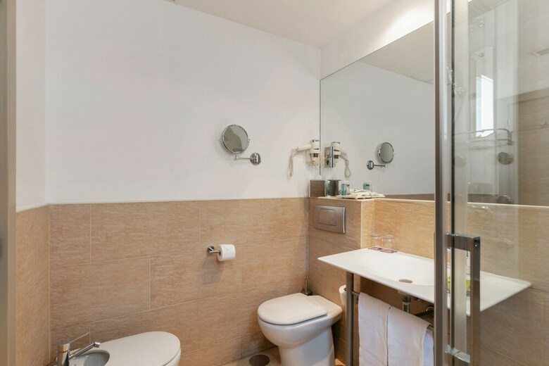 Hotel Globales Acis Y Galatea