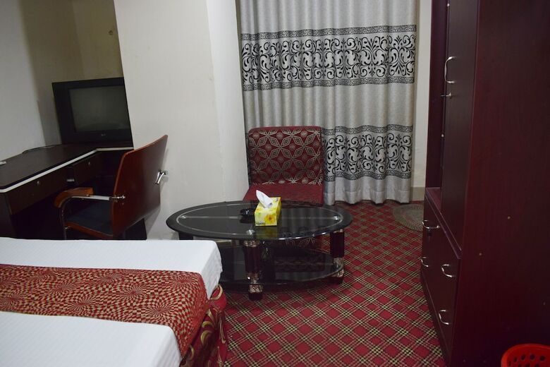 Hotel Givenci
