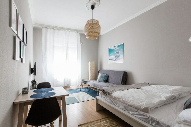 Revay Koz 2 Apartment