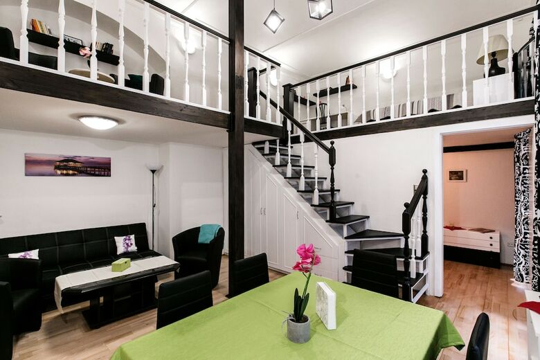 Terez 22 Apartment