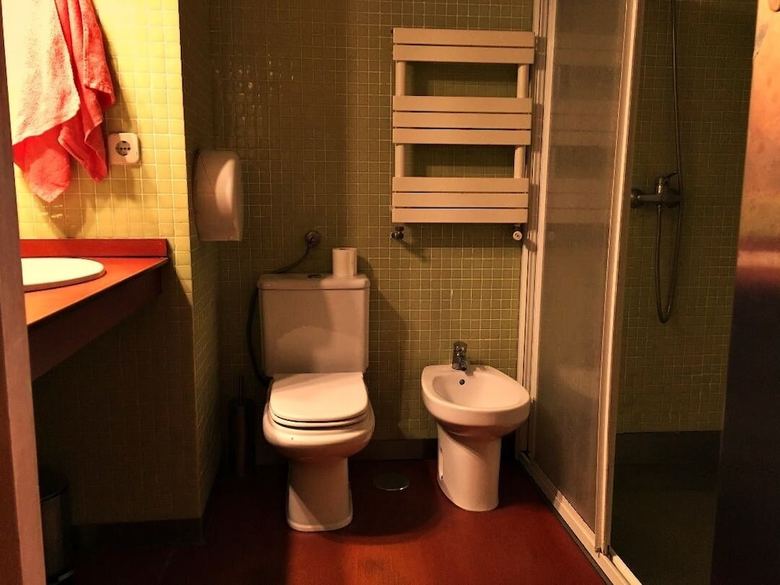 Hostal Albergue Azabache