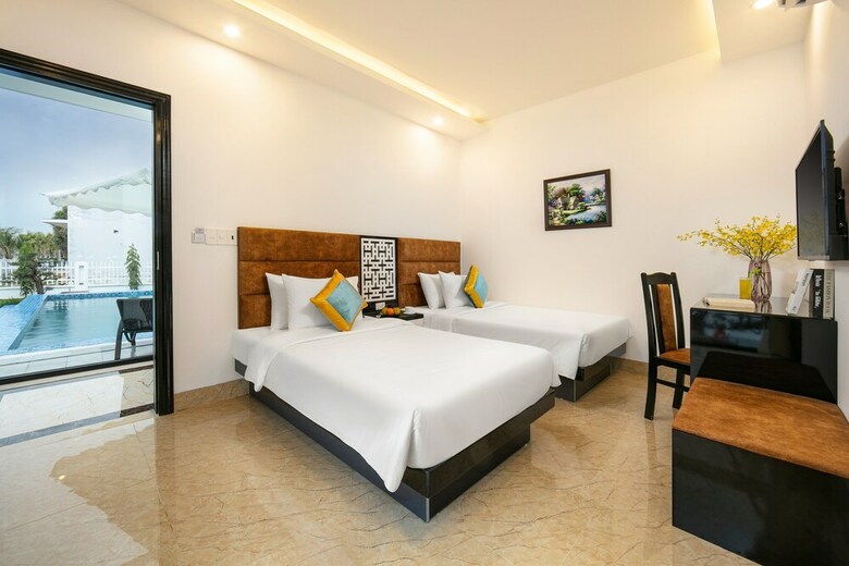 Hotel Tuan Chau Kingly Villa
