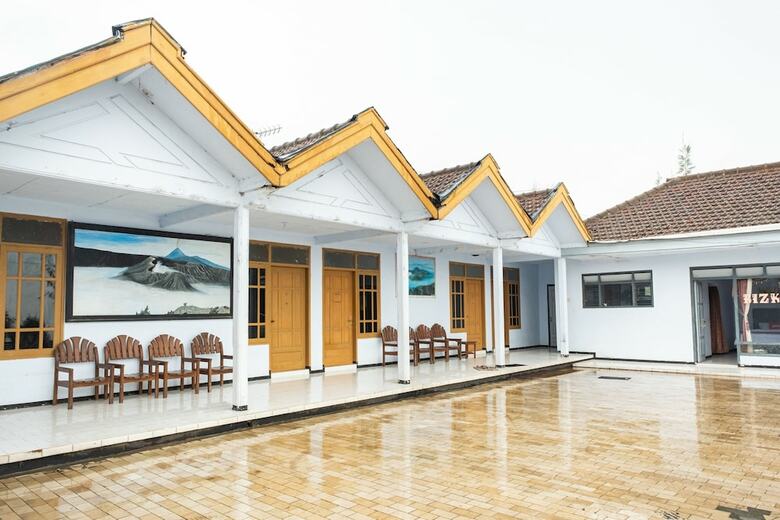 Hostal Oyo 1719 Penginapan Rizky