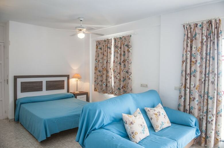 Apartamentos Vistamar